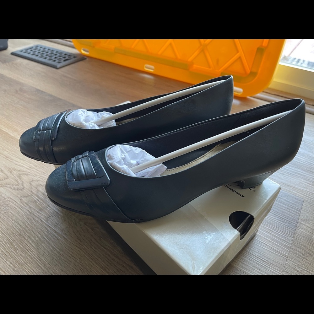 Hush Puppies Pleats Be With You Women’s Pump Heels